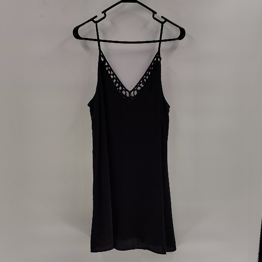 ecote Black Slip Dress Size Medium Flowy Lined V Neck and Back ecoté UO